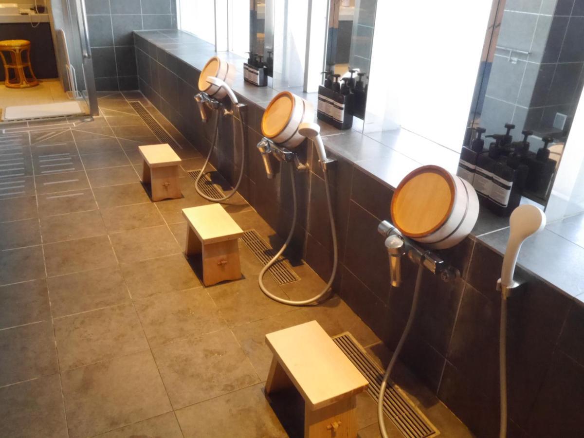 Hearts Capsule Hotel & Spa Hakata Фукуока Екстер'єр фото