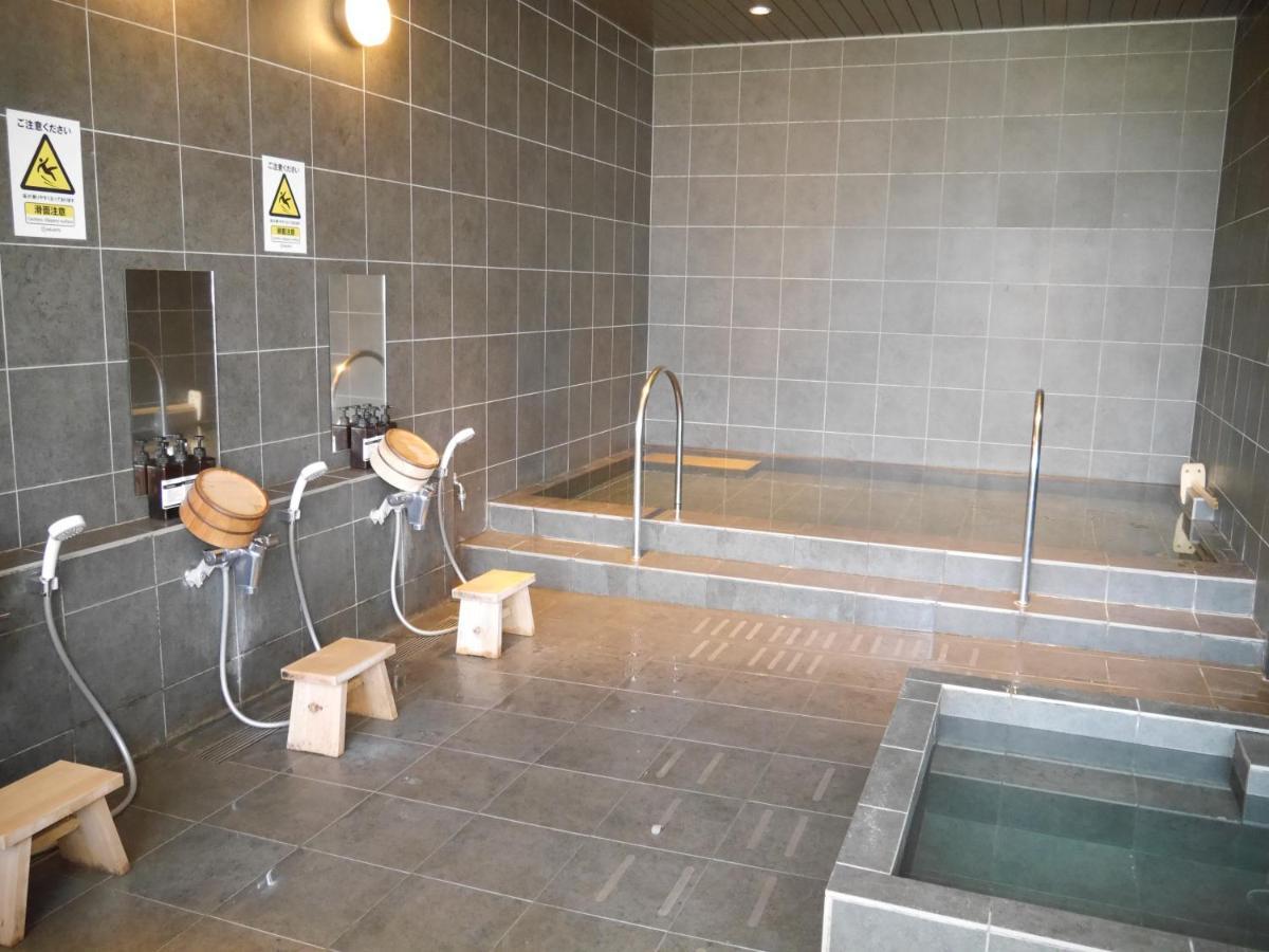 Hearts Capsule Hotel & Spa Hakata Фукуока Екстер'єр фото
