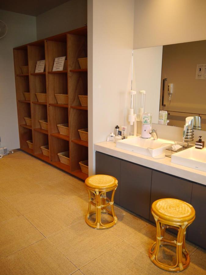 Hearts Capsule Hotel & Spa Hakata Фукуока Екстер'єр фото